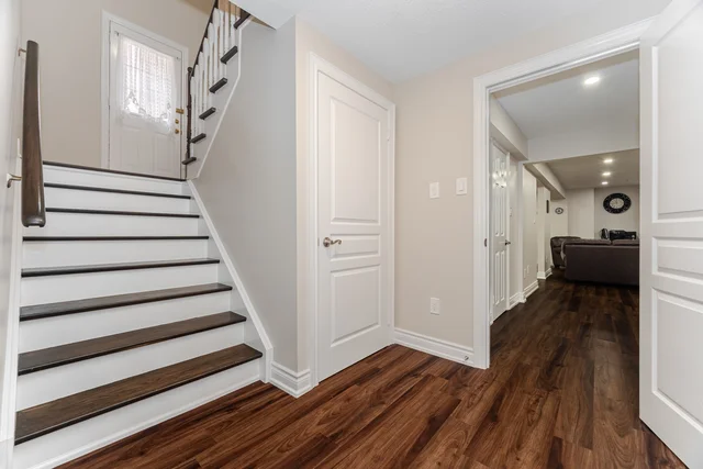 107 Cupola Crescent, Woodbridge - photo 47