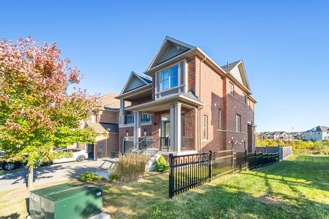 33 Charlotte Abby Drive, East Gwillimbury - photo 5