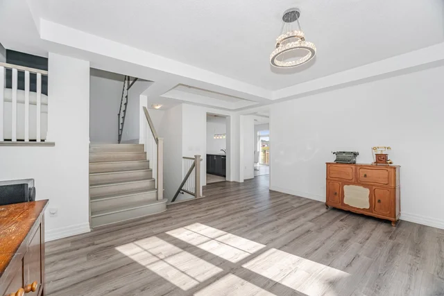 33 Charlotte Abby Drive, East Gwillimbury - photo 11