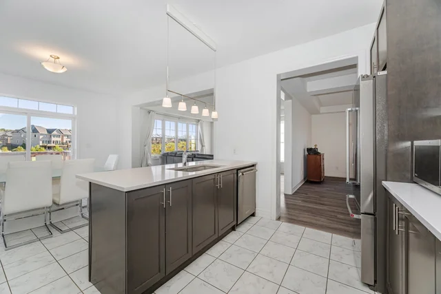 33 Charlotte Abby Drive, East Gwillimbury - photo 21