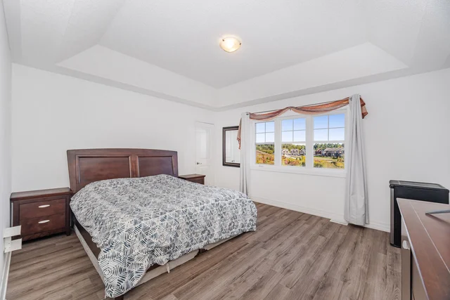 33 Charlotte Abby Drive, East Gwillimbury - photo 32