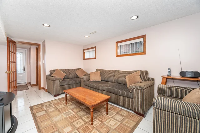 30 Dellbrook Crescent, North York - photo 39