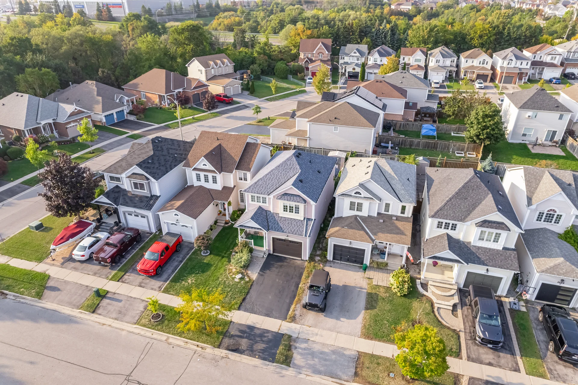 1016 Roseheath Street, Oshawa - photo 4