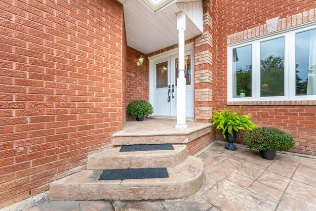33 Harrop Avenue, Halton Hills - photo 8