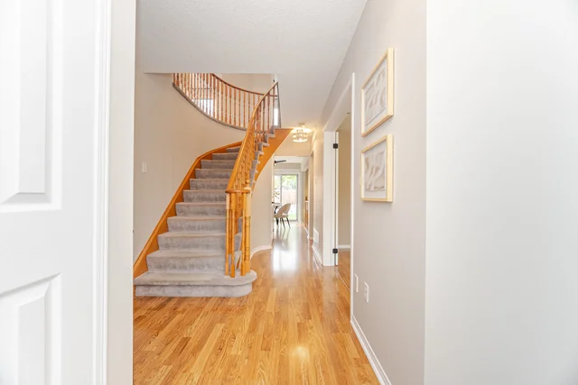 33 Harrop Avenue, Halton Hills - photo 11