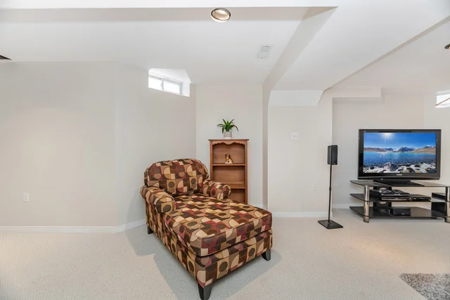 33 Harrop Avenue, Halton Hills - photo 62