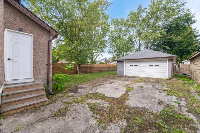 84 State Street, Welland - photo 46