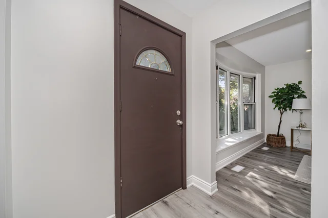 34 Windermere Court, Brampton - photo 8