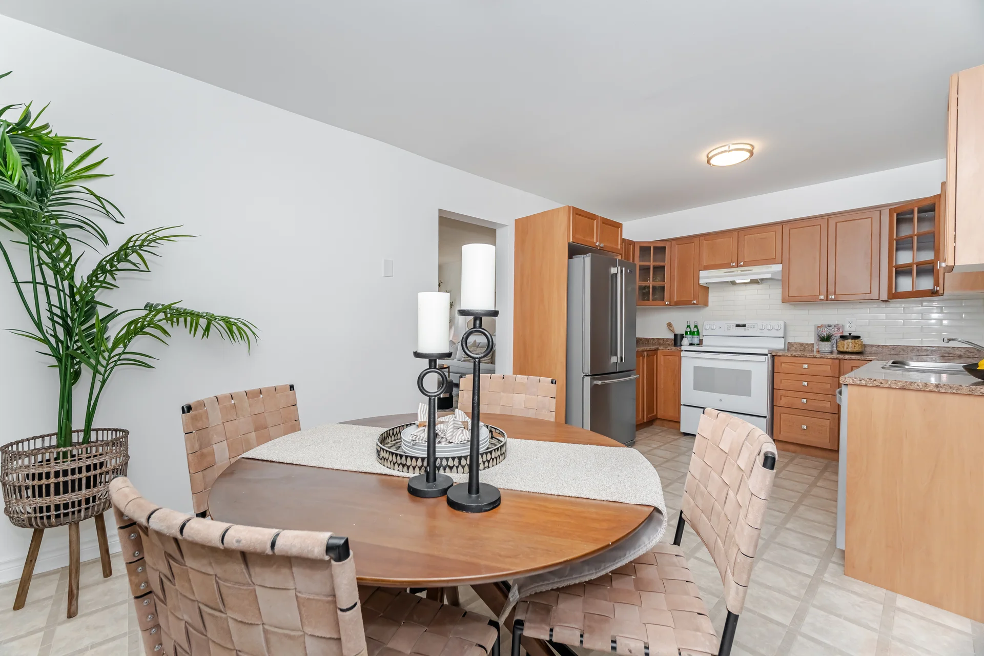 125 Hollyberry Trail, North York - photo 12
