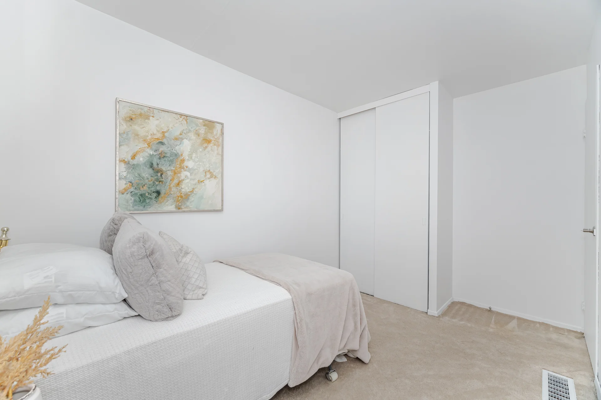 125 Hollyberry Trail, North York - photo 23