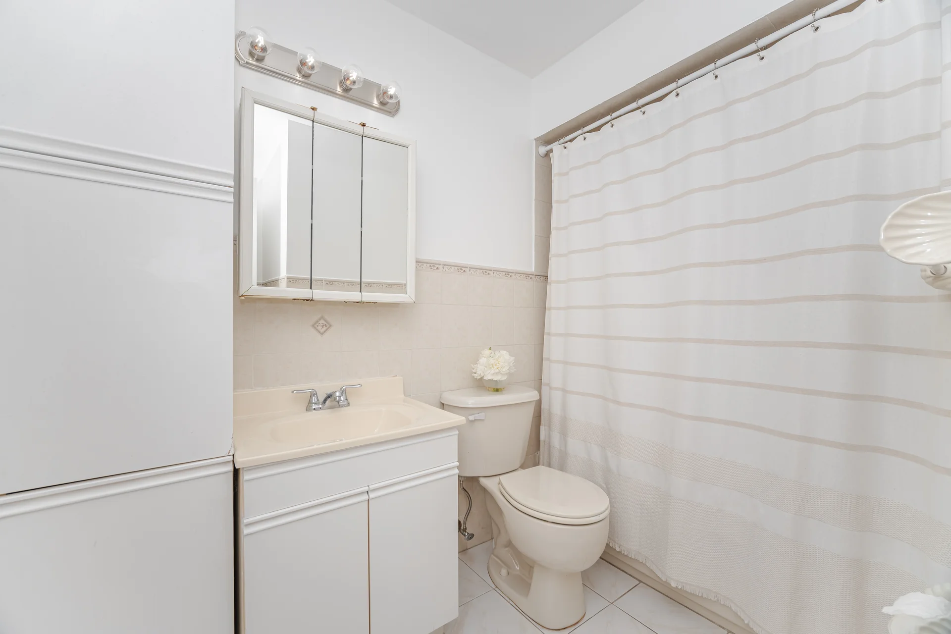 125 Hollyberry Trail, North York - photo 24