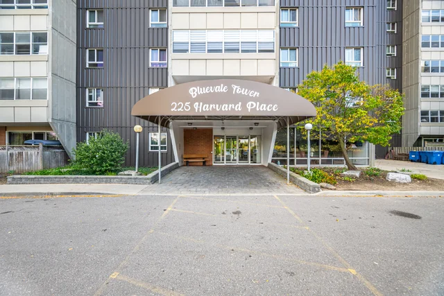 #804-225 Harvard Place, Waterloo - photo 2