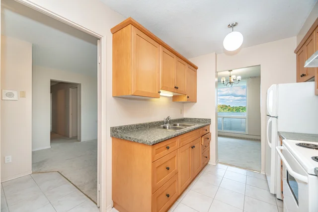 #804-225 Harvard Place, Waterloo - photo 18