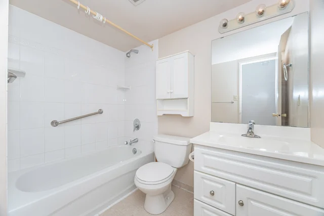 #804-225 Harvard Place, Waterloo - photo 29