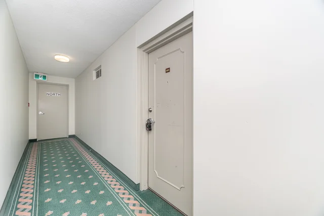 #804-225 Harvard Place, Waterloo - photo 37