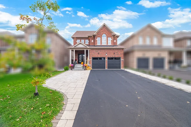 844 Wrenwood Drive, Oshawa - photo 2