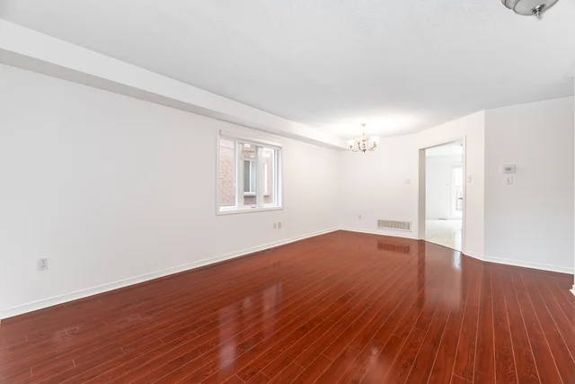 103 Native Landing, Brampton - photo 8