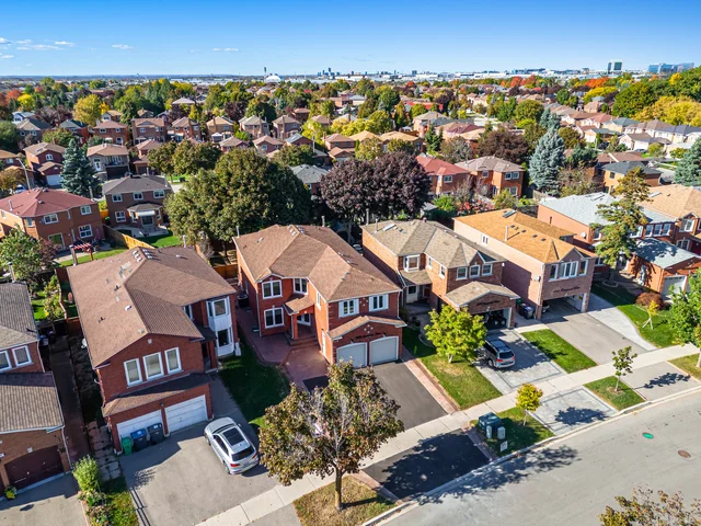 1008 Ceremonial Drive, Mississauga - photo 13
