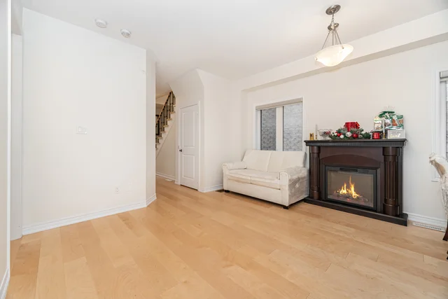 301 Ridley Crescent, Southgate - photo 10