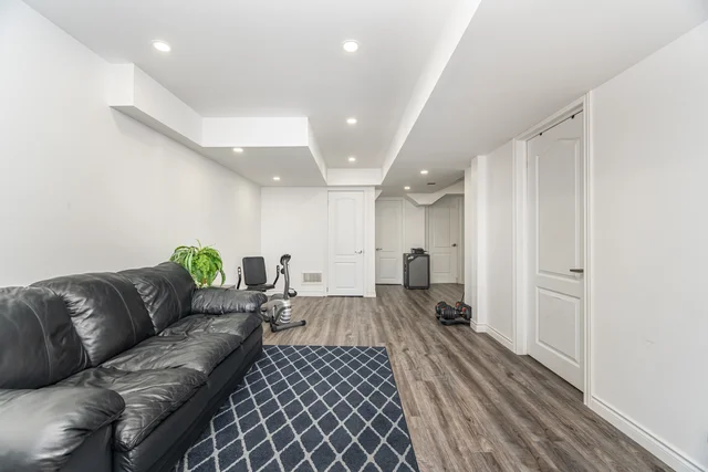 301 Ridley Crescent, Southgate - photo 52