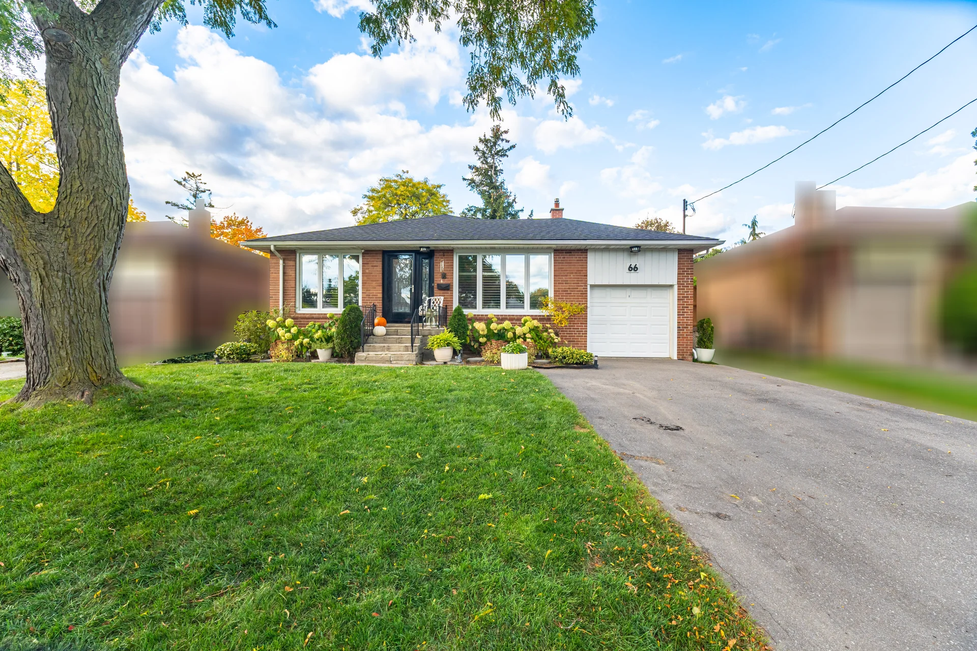 66 Mooreshead Drive, Etobicoke - photo 2