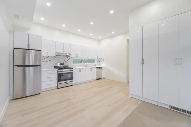 25 Templar Drive, Etobicoke - photo 15