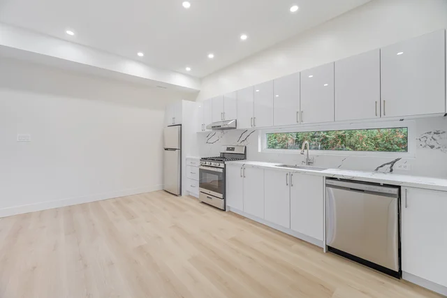 25 Templar Drive, Etobicoke - photo 17