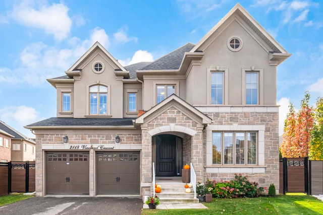 2118 Vineland Crescent, Oakville - photo 1