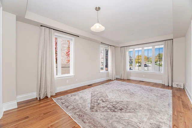 2118 Vineland Crescent, Oakville - photo 11