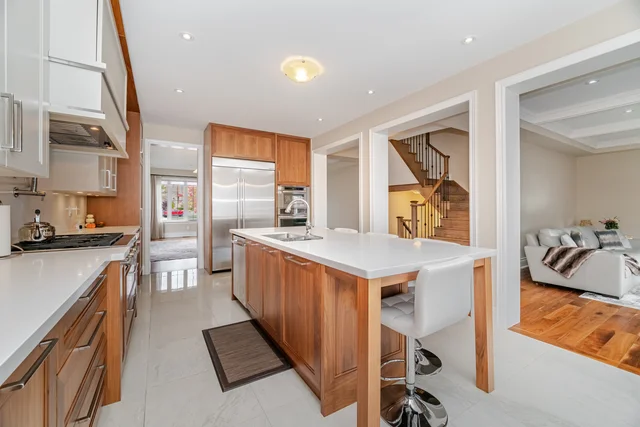 2118 Vineland Crescent, Oakville - photo 18