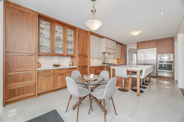 2118 Vineland Crescent, Oakville - photo 20