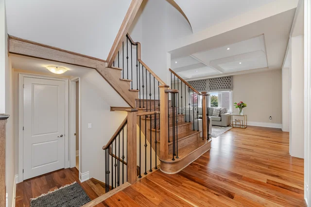 2118 Vineland Crescent, Oakville - photo 29