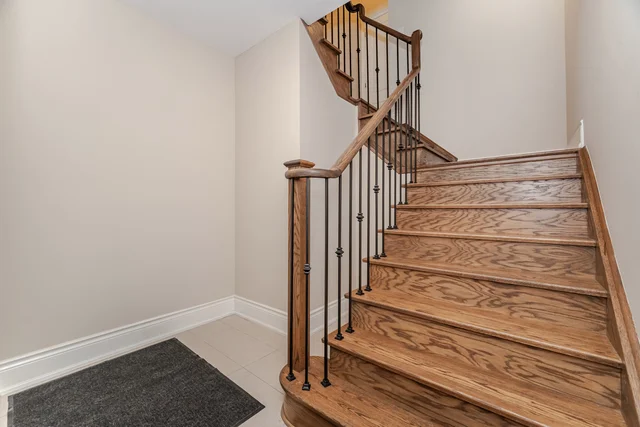 2118 Vineland Crescent, Oakville - photo 52