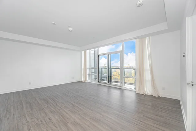 #720-681 Yonge Street, Barrie - photo 12