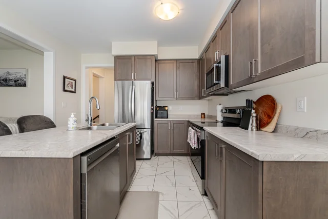128 Whithorn Crescent, Haldimand - photo 20