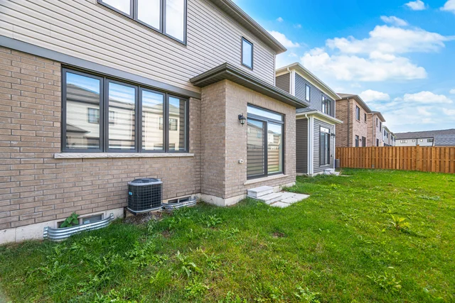 128 Whithorn Crescent, Haldimand - photo 45