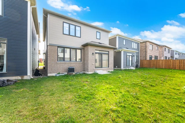 128 Whithorn Crescent, Haldimand - photo 48