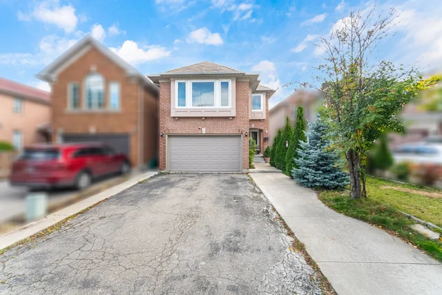 52 Wildberry Crescent, Brampton - photo 2