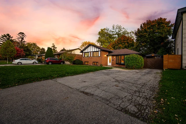 5288 Mericourt Road, Burlington - photo 6
