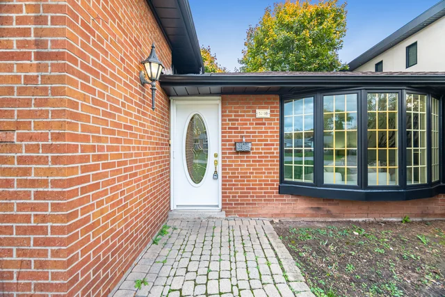 5288 Mericourt Road, Burlington - photo 16