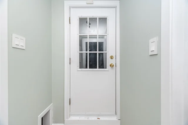 5288 Mericourt Road, Burlington - photo 58
