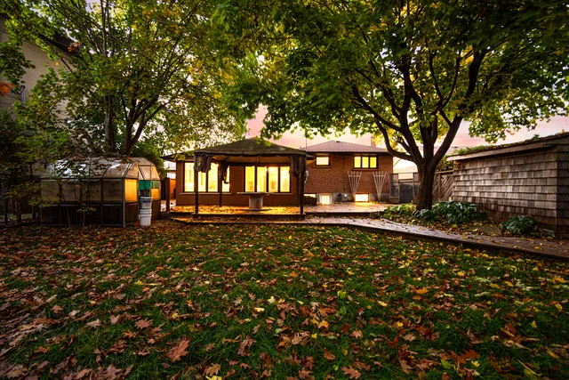 5288 Mericourt Road, Burlington - photo 80