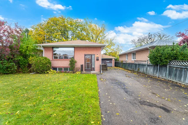 52 Alhart Drive, Etobicoke - photo 3