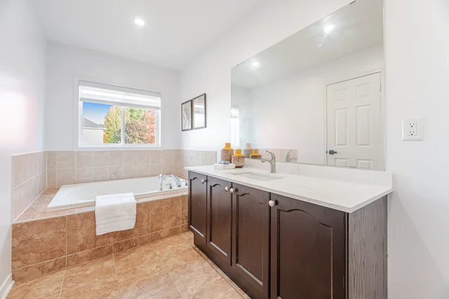5 Brownell Street, Whitby - photo 34