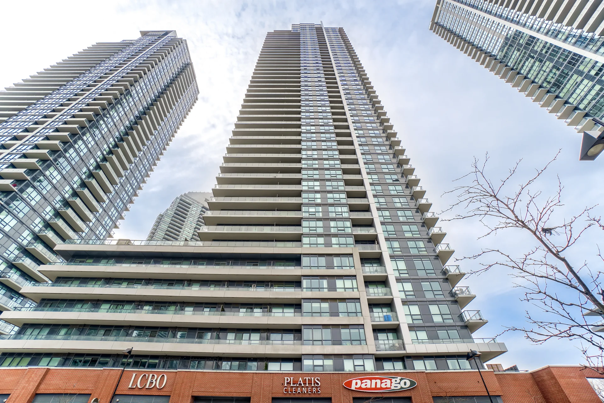 #1406-2220 Lake Shore Boulevard West, Etobicoke - photo 2