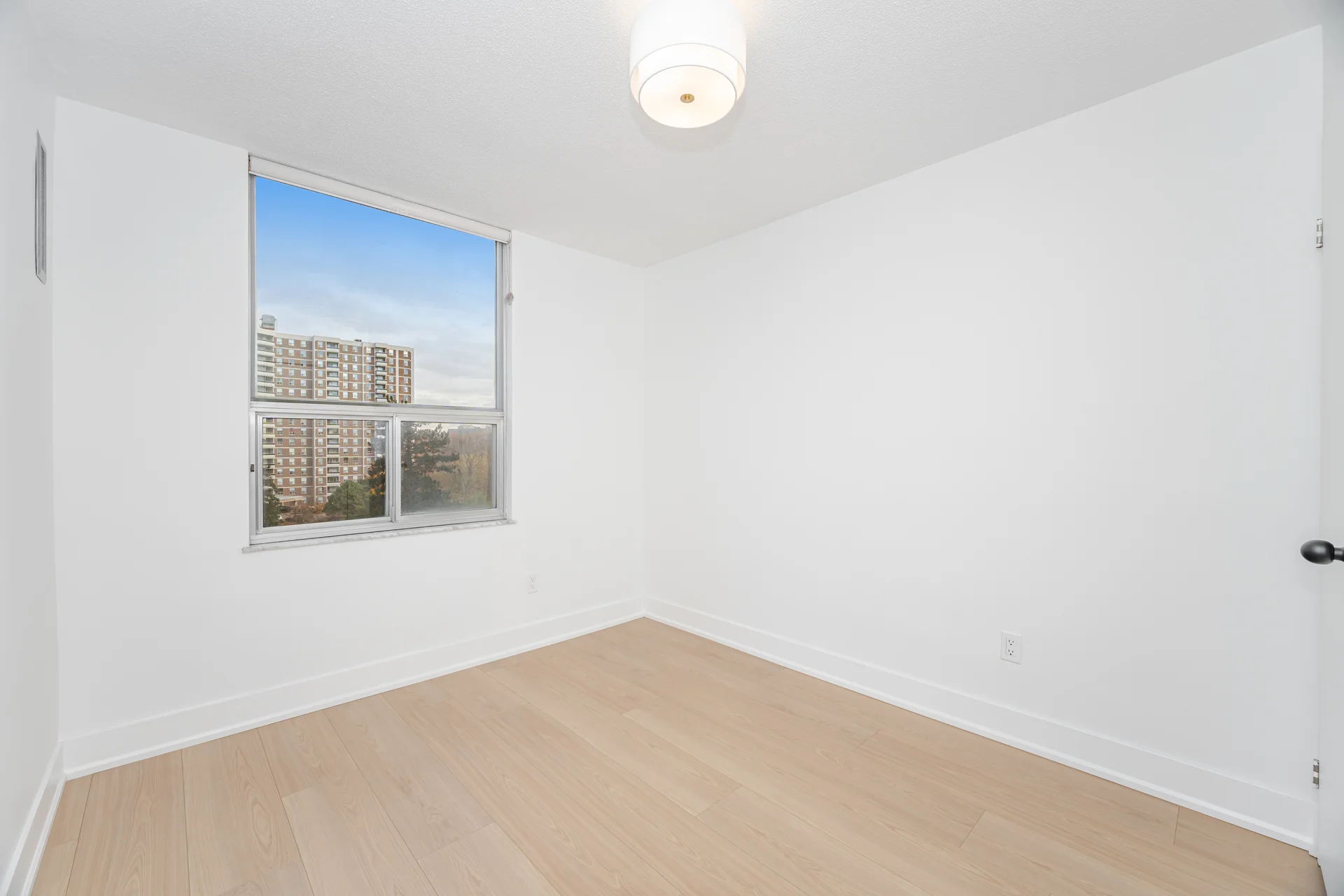 #301-5 Shady Golfway, North York - photo 28