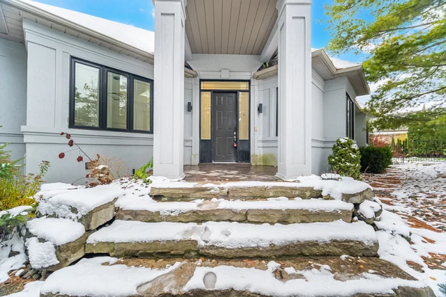 2 Huntingwood Court, Woodbridge - photo 8