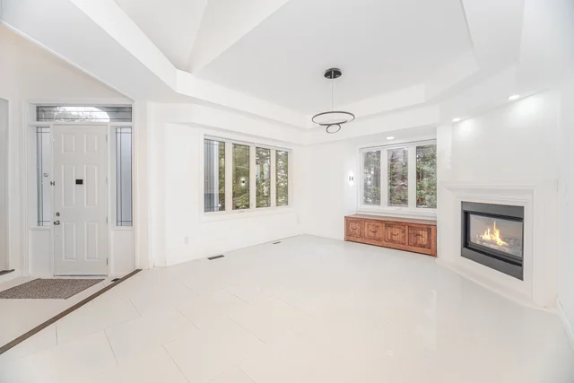 2 Huntingwood Court, Woodbridge - photo 12