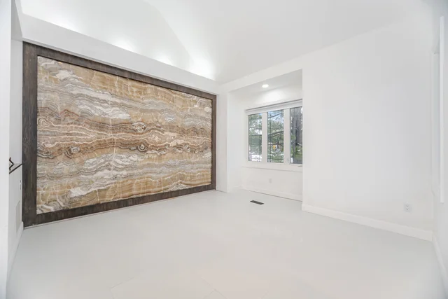 2 Huntingwood Court, Woodbridge - photo 15