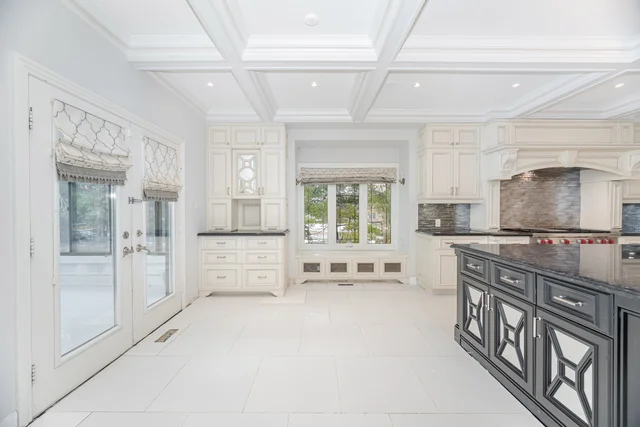 2 Huntingwood Court, Woodbridge - photo 31